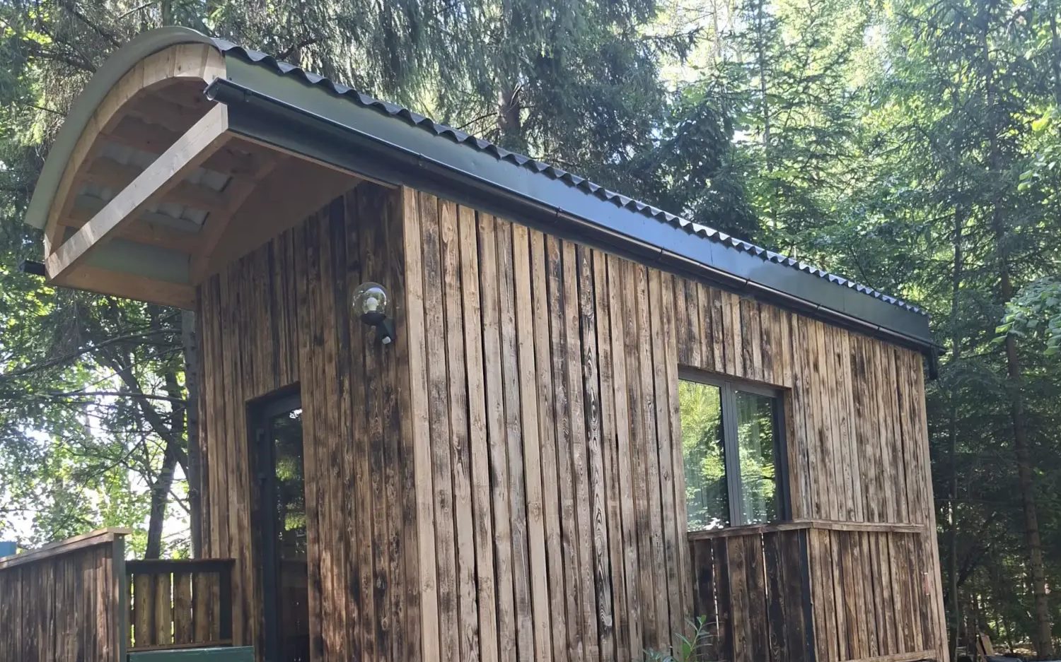 Vagón - tiny house pri Depe Loco